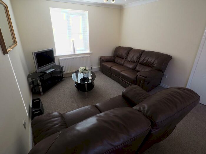 2 Bedroom Apartment To Rent In Lancelot Court, Victoria Dock, Hull, HU9