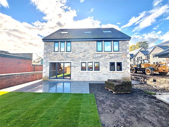6 Bedroom Detached House For Sale In Manor Court, Horbury, Wakefield, WF4