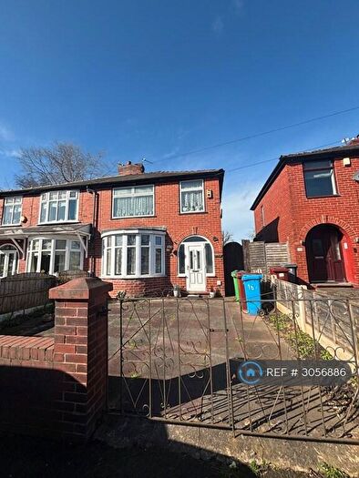 3 Bedroom Semi-Detached House To Rent In Broadway, Manchester, M40
