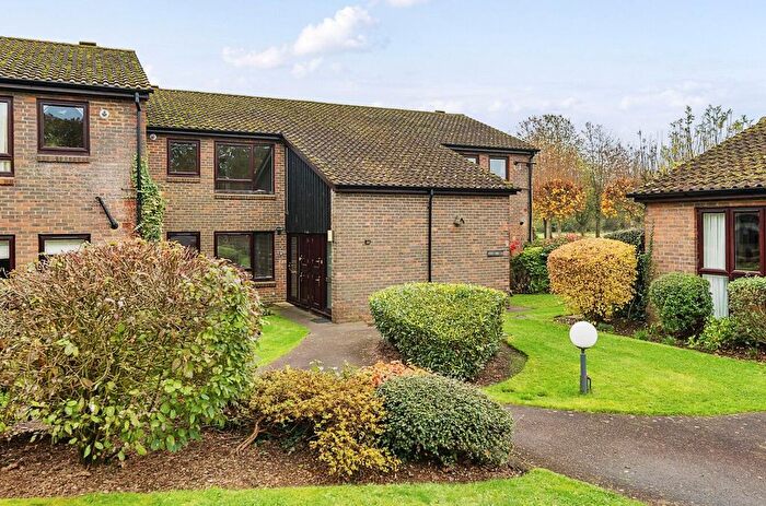 2 Bedroom Flat To Rent In Ilford Court, Elmbridge Village, Essex Drive, Cranleigh, Surrey, GU6