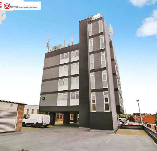 2 Bedroom Flat To Rent In Birmingham Road, Sutton Coldfield, B72