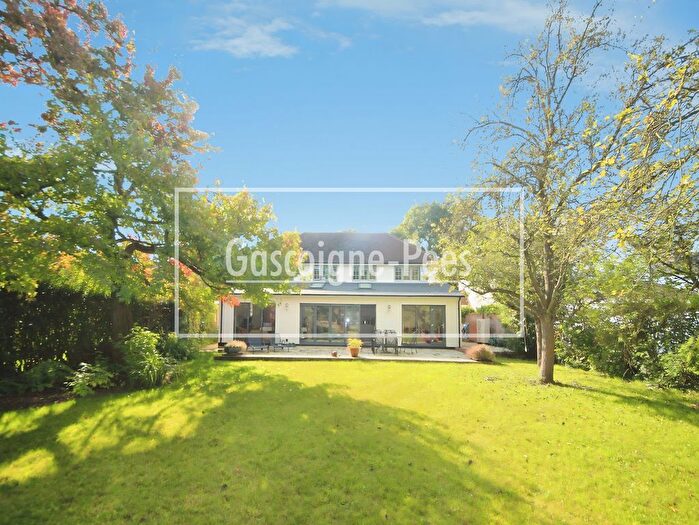 5 Bedroom Detached House To Rent In Robin Hood Lane, Guildford, GU4