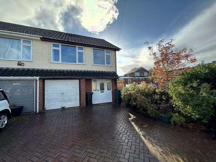 3 Bedroom Semi-Detached House To Rent In Tylers Lane Staple Hill, BS16