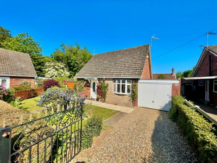 2 Bedroom Bungalow For Sale In Bishop Herbert Close, Hockering, Dereham, NR20