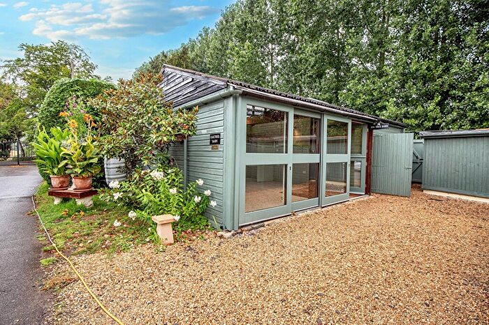 3 Bedroom Barn To Rent In Upper Seagry, Chippenham, SN15