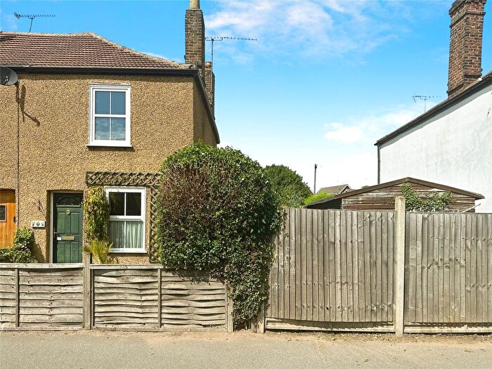 3 Bedroom End Of Terrace House For Sale In Bath Road, Taplow, Maidenhead, SL6