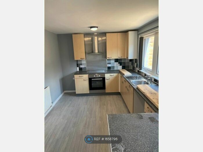 3 Bedroom Terraced House To Rent In Canal Walk, Lancaster, LA1