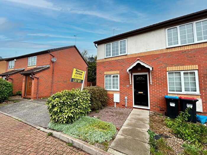 2 Bedroom Semi-Detached House To Rent In Kippell Hill, Olney, MK46