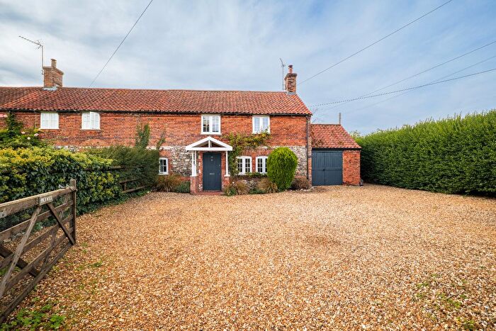 3 Bedroom Semi Detached House For Sale In Castle Acre Road, Great Massingham, PE32
