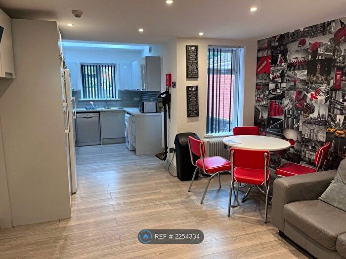 4 Bedroom Terraced House To Rent In Hubert Road, Birmingham, B29