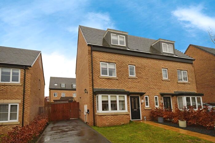 4 Bedroom Semi-Detached House For Sale In Caister Drive, Holmewood, Chesterfield, S42