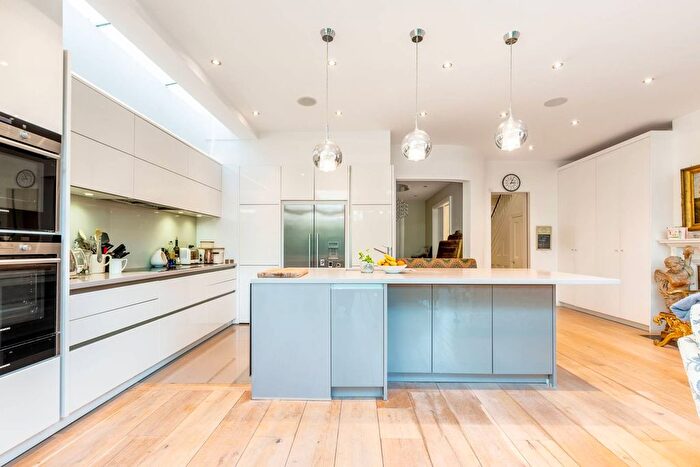 7 Bedroom Semi-Detached House To Rent In East Sheen Avenue, East Sheen, London, SW14