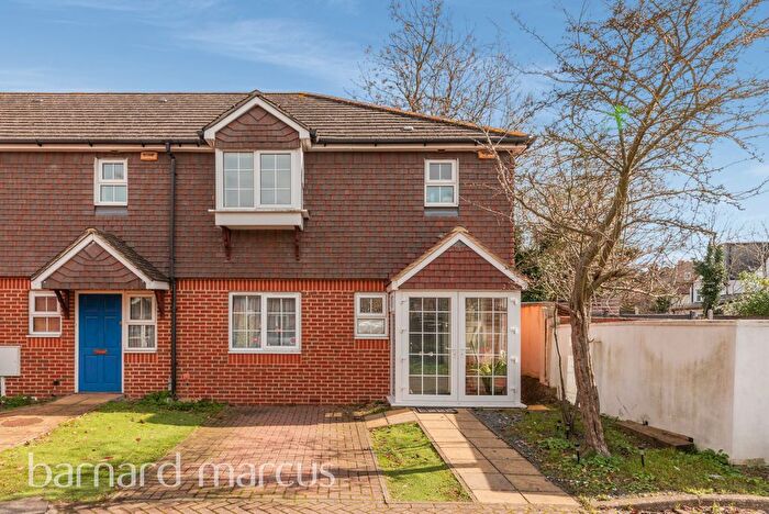 3 Bedroom Semi-Detached House To Rent In Parsons Close, Sutton, SM1