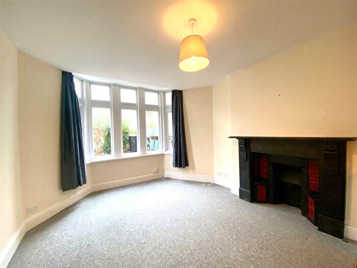 2 Bedroom Apartment To Rent In Harcourt Road, Redland, Bristol, BS6