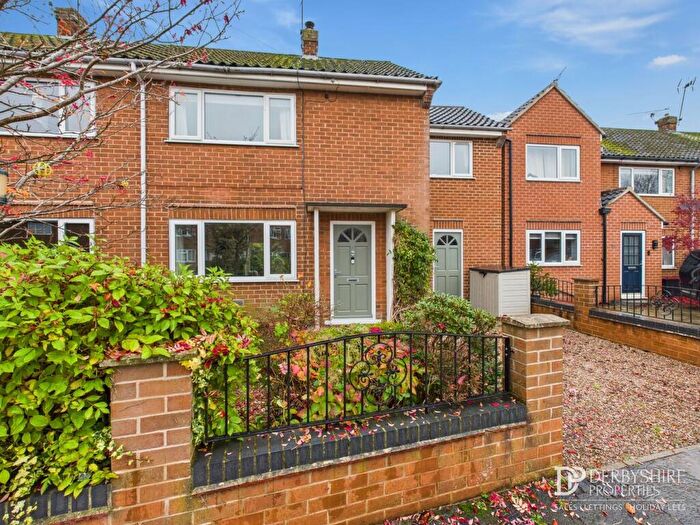 3 Bedroom Semi-Detached House For Sale In Marsden Close, Duffield, DE56