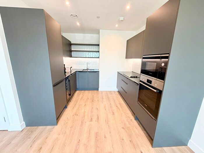 2 Bedroom Flat To Rent In Thamesmead, SE28