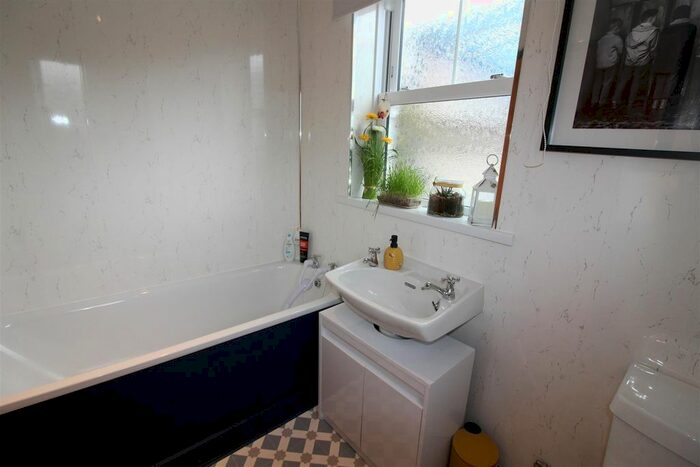 3 Bedroom Terraced House For Sale In Hill Street, Newbridge, Newport, NP11