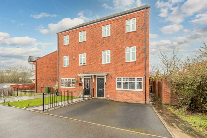 1 Bedroom Flat To Rent In John Corbett Drive, Stourbridge, DY8