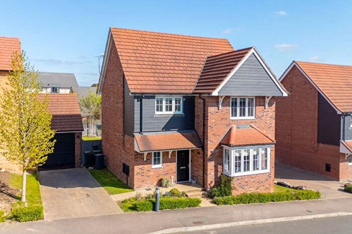 4 Bedroom Detached House For Sale In Hills Drive, Newport, CB11