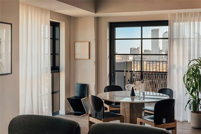 2 Bedroom Flat For Sale In Canada Water, The Founding, London, SE16