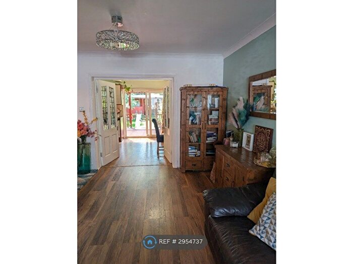 3 Bedroom Terraced House To Rent In St Albans Avenue, London, E6