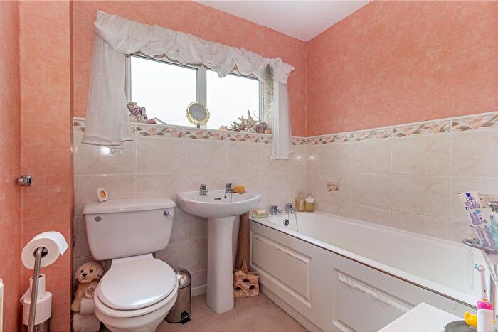 3 Bedroom End Of Terrace House For Sale In Ellsdon, Kempsey, Worcester, WR5