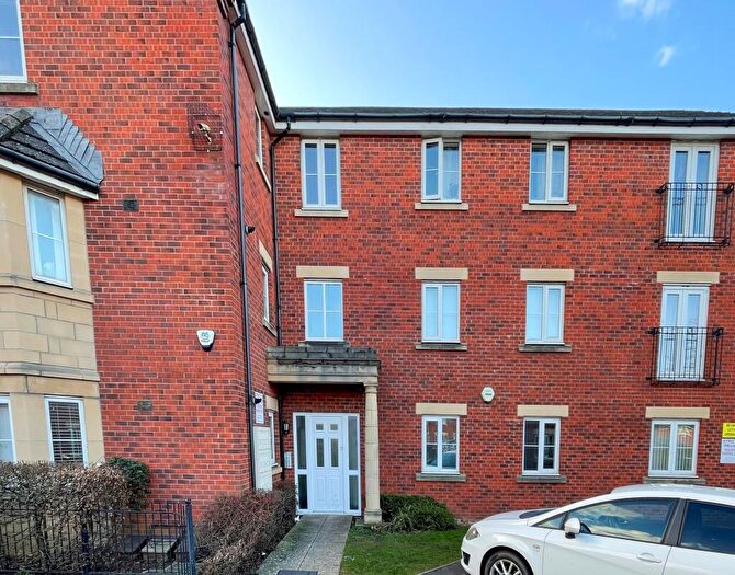 2 Bedroom Flat To Rent In Emerson Square, Horfield, Bristol, BS7