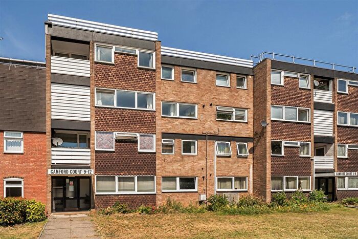 3 Bedroom Maisonette For Sale In Camford Court, Kempston, Bedford, MK42