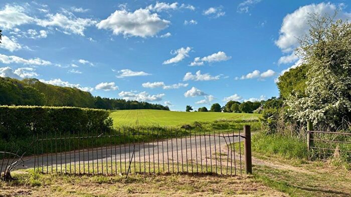 3 Bedroom Detached House For Sale In Woburn Lane, Aspley Guise, MK17