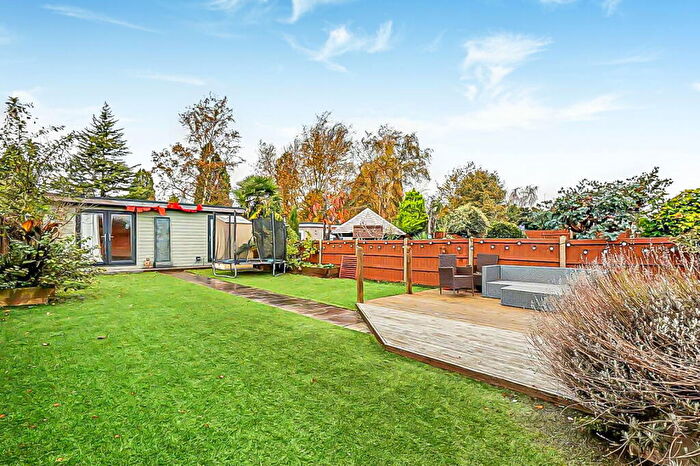 4 Bedroom Semi-Detached House For Sale In Ellingham Leas, Maidstone, ME15