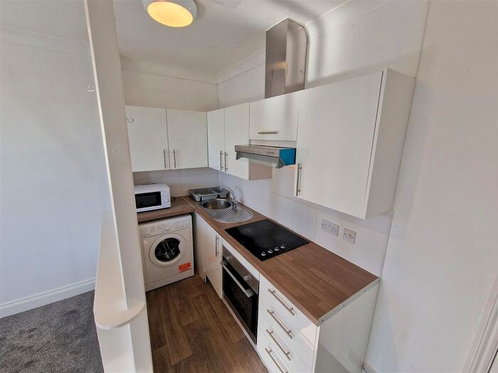 1 Bedroom Flat To Rent In Boscombe, Bournemouth, BH1