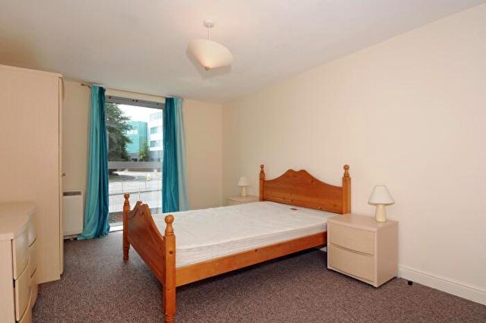 2 Bedroom Detached House To Rent In Kelvin Gate, Bracknell, RG12