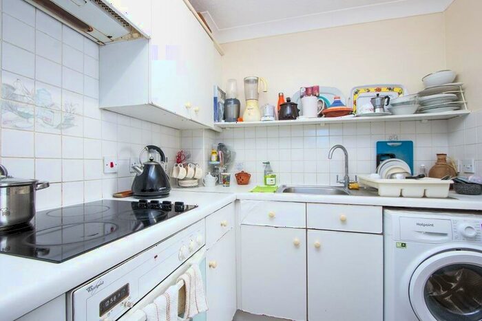 1 Bedroom Flat For Sale In Cameron Square, Kings Place, CR4