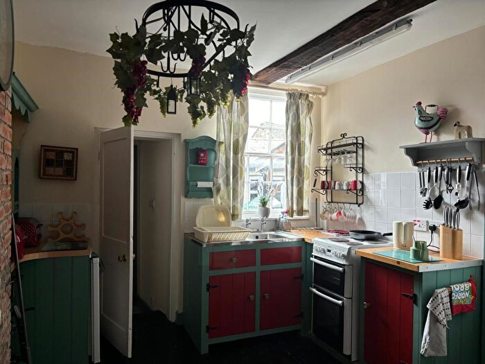 2 Bedroom Apartment To Rent In High Street, Kington, HR5