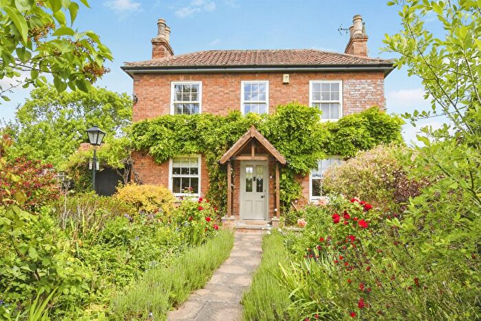 5 Bedroom Detached House For Sale In Main Street, Weston, Newark, NG23