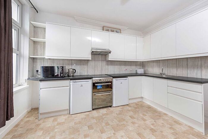 4 Bedroom Flat To Rent In Gray's Inn Road, Gray's Inn Road, WC1X