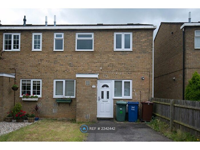 3 Bedroom End Of Terrace House To Rent In Lincoln Close, Bicester, OX26