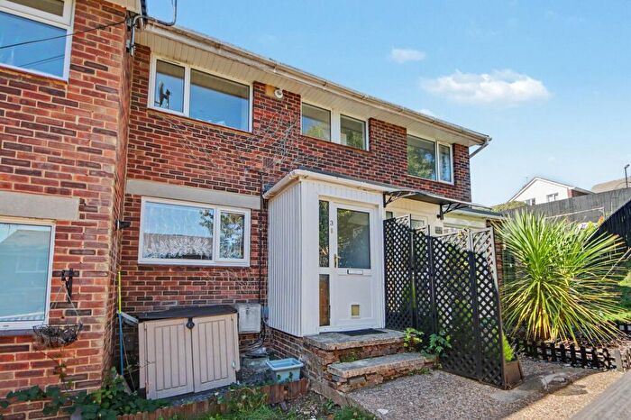 2 Bedroom Maisonette For Sale In Silver Birch Close, Sholing, SO19