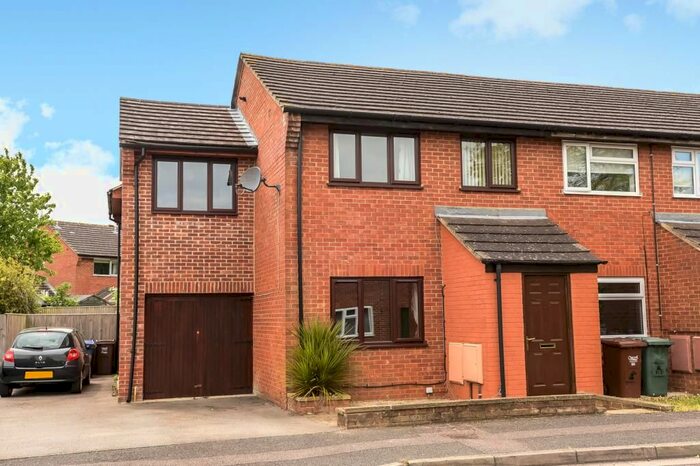 4 Bedroom End Of Terrace House To Rent In Glory Farm, Bicester, OX26