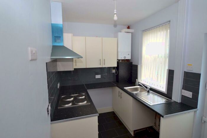 2 Bedroom House To Rent In Peel Street, DE22