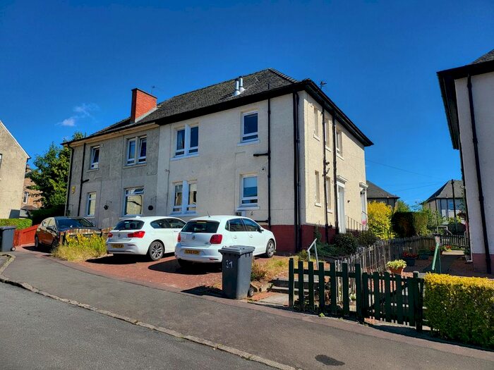 2 Bedroom Flat To Rent In Cameron Crescent, Hamilton, ML3