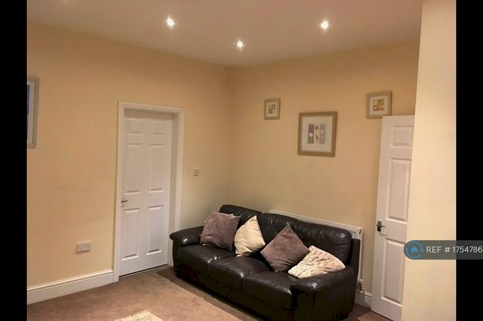 2 Bedroom Terraced House To Rent In Grange Street, Burnley, BB11