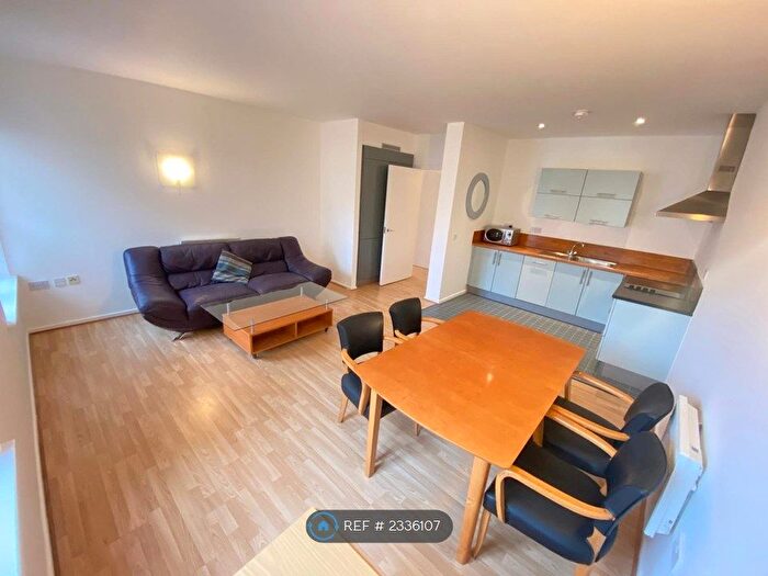 2 Bedroom Flat To Rent In Adriatic Building, London, E14