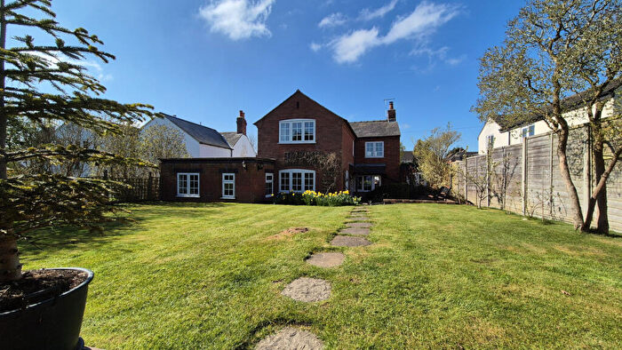 4 Bedroom Detached House For Sale In School Street, Stockton, CV47