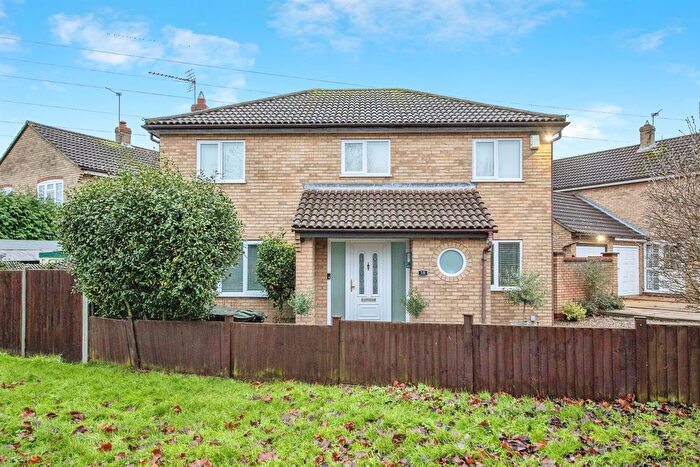 4 Bedroom Detached House For Sale In Mountbatten Drive, Colchester, CO2