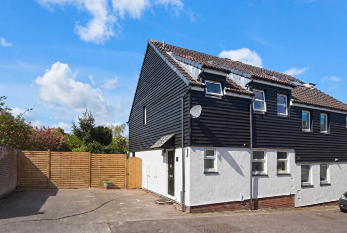 3 Bedroom Semi-Detached House For Sale In Manor Road, Stansted, Essex, CM24