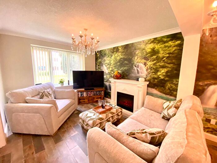 1 Bedroom Apartment To Rent In Keswick Hall Road, Keswick, Norwich, NR4
