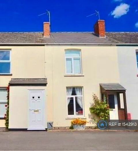 3 Bedroom Terraced House To Rent In College View, Stonehouse, GL10