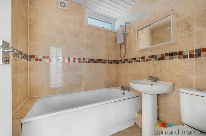 1 Bedroom Flat To Rent In Prague Place, London, SW2