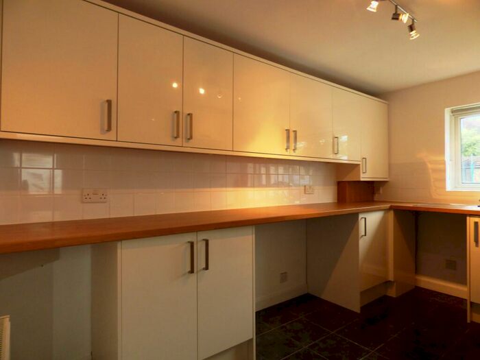 3 Bedroom House To Rent In Powerscourt Road, Portsmouth, PO2